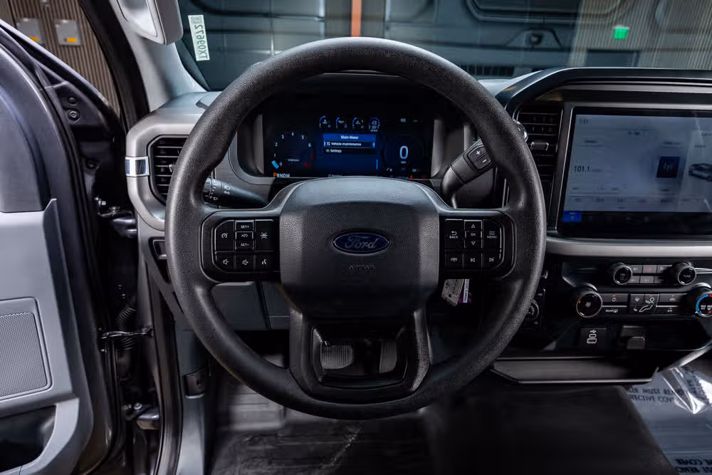 2025 Ford F-150 XL Regular Cab Image 17