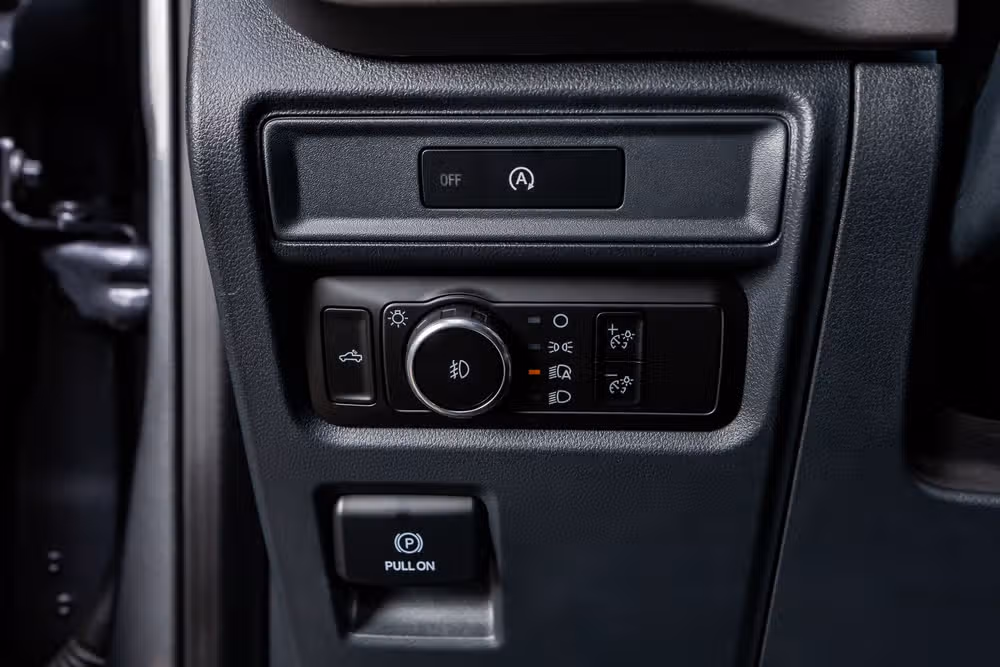 2025 Ford F-150 XL Regular Cab Image 20