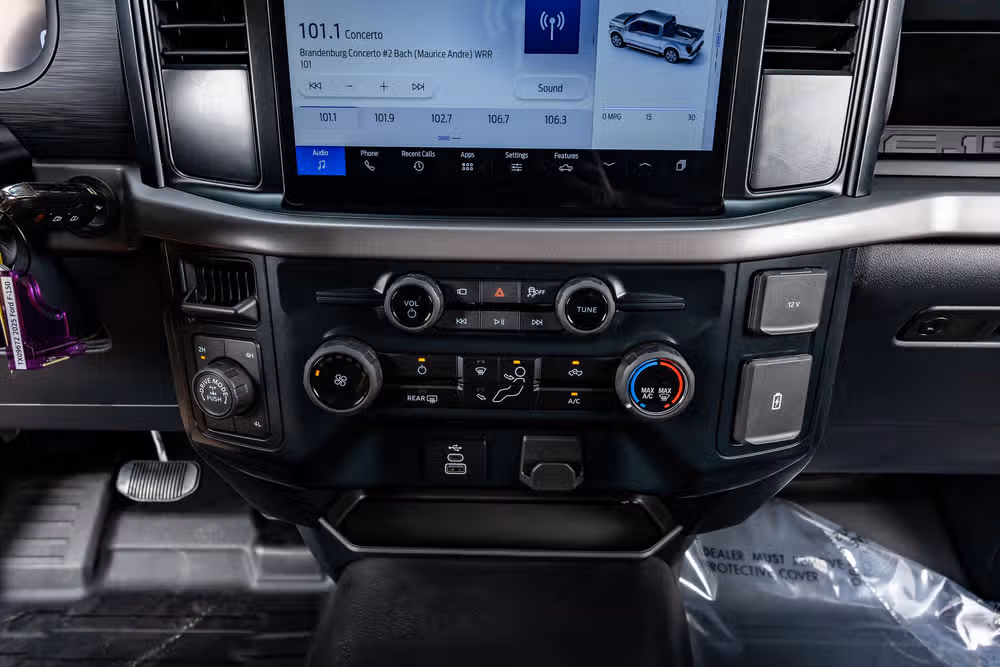 2025 Ford F-150 XL Regular Cab Image 25