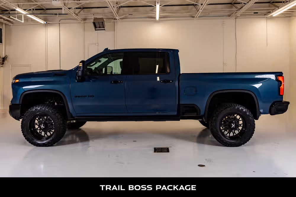 2026 Chevrolet Silverado 2500HD LTZ Crew Cab Image 6