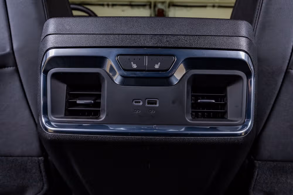 2026 Chevrolet Silverado 2500HD LTZ Crew Cab Image 34