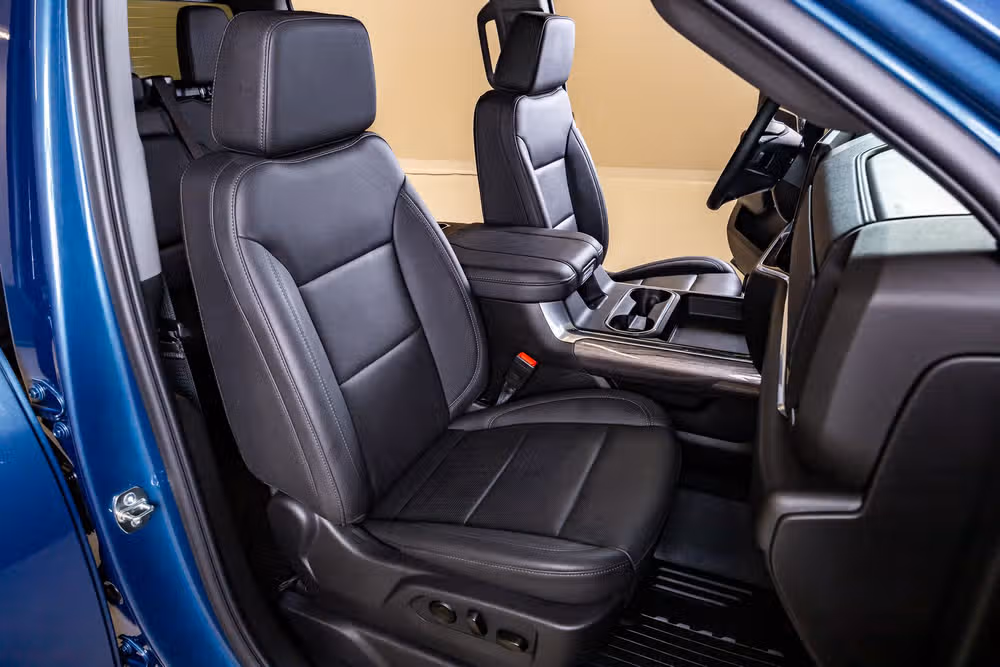 2026 Chevrolet Silverado 2500HD LTZ Crew Cab Image 32