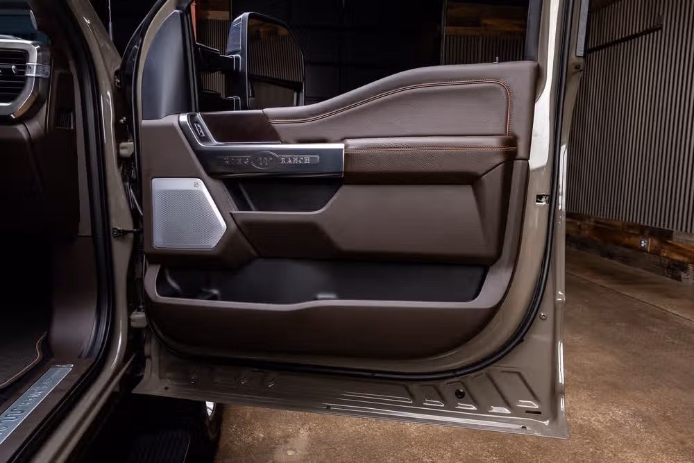 2026 Ford F-350 Super Duty King Ranch Crew Cab Image 39