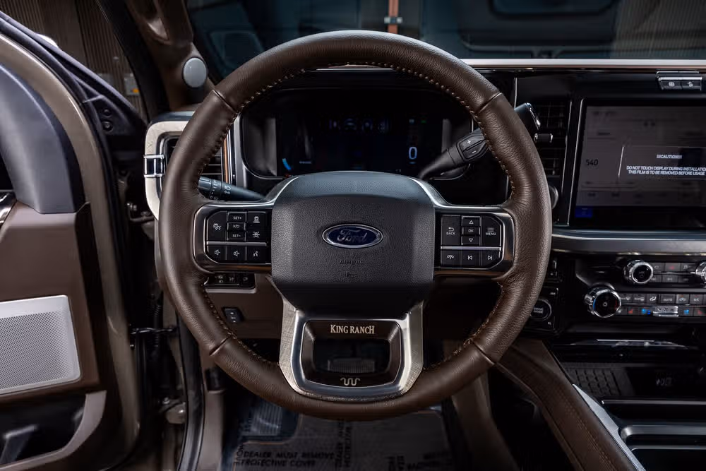 2026 Ford F-350 Super Duty King Ranch Crew Cab Image 19