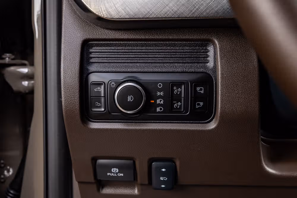 2026 Ford F-350 Super Duty King Ranch Crew Cab Image 22