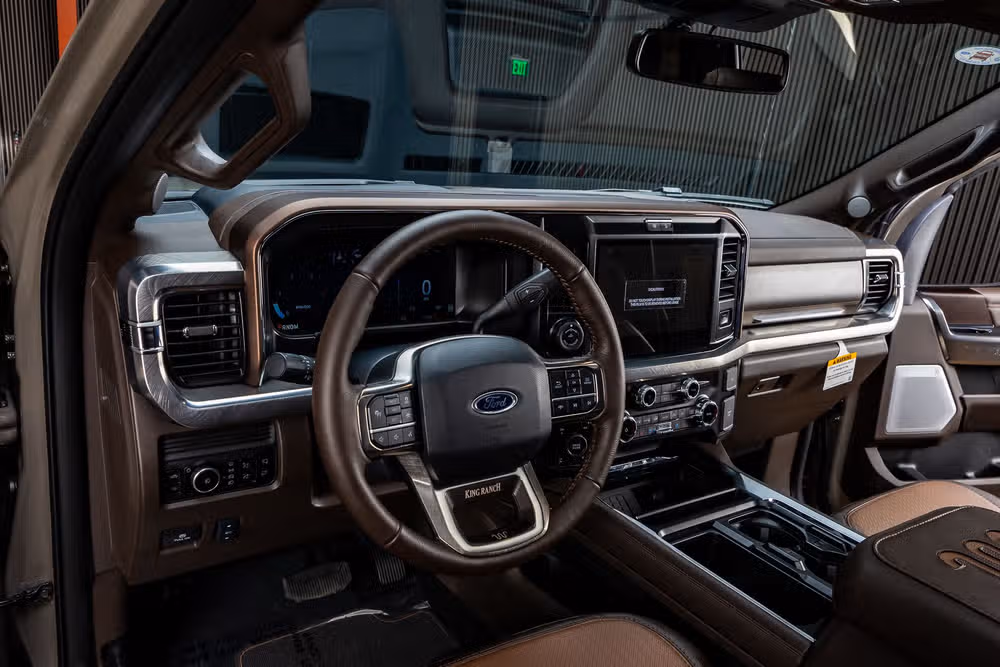 2026 Ford F-350 Super Duty King Ranch Crew Cab Image 17
