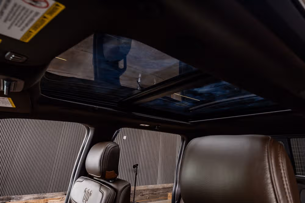 2026 Ford F-350 Super Duty King Ranch Crew Cab Image 32