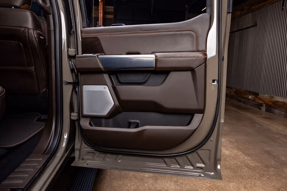 2026 Ford F-350 Super Duty King Ranch Crew Cab Image 41