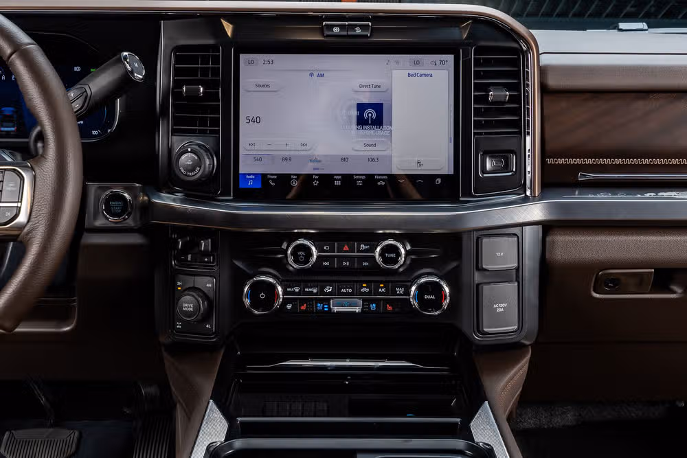 2026 Ford F-350 Super Duty King Ranch Crew Cab Image 25
