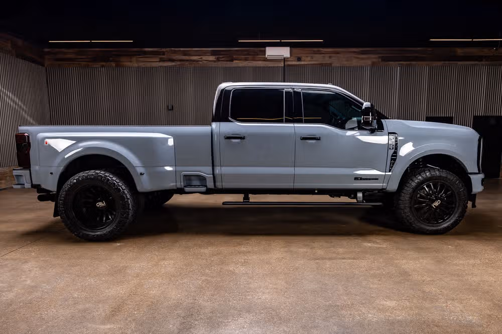 2026 Ford F-350 Super Duty Platinum Crew Cab Image 11