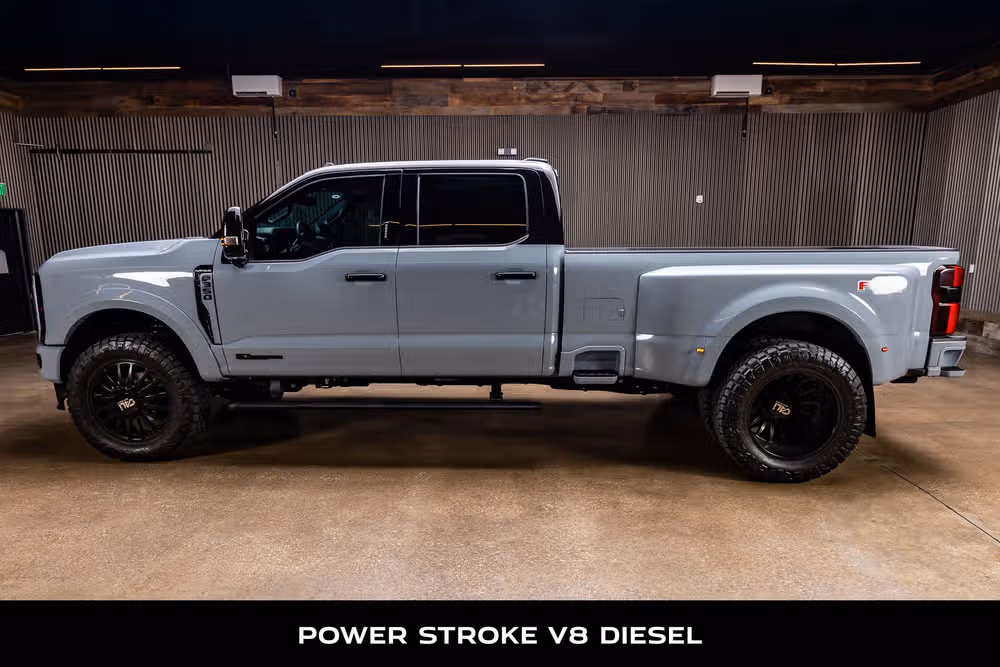 2026 Ford F-350 Super Duty Platinum Crew Cab Image 6