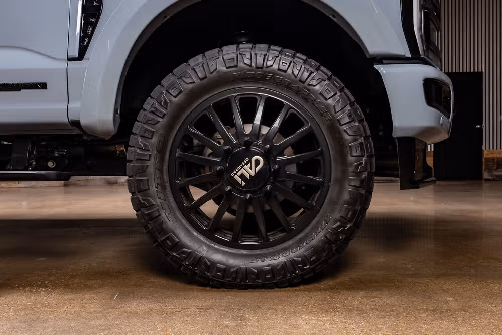 2026 Ford F-350 Super Duty Platinum Crew Cab Image 12