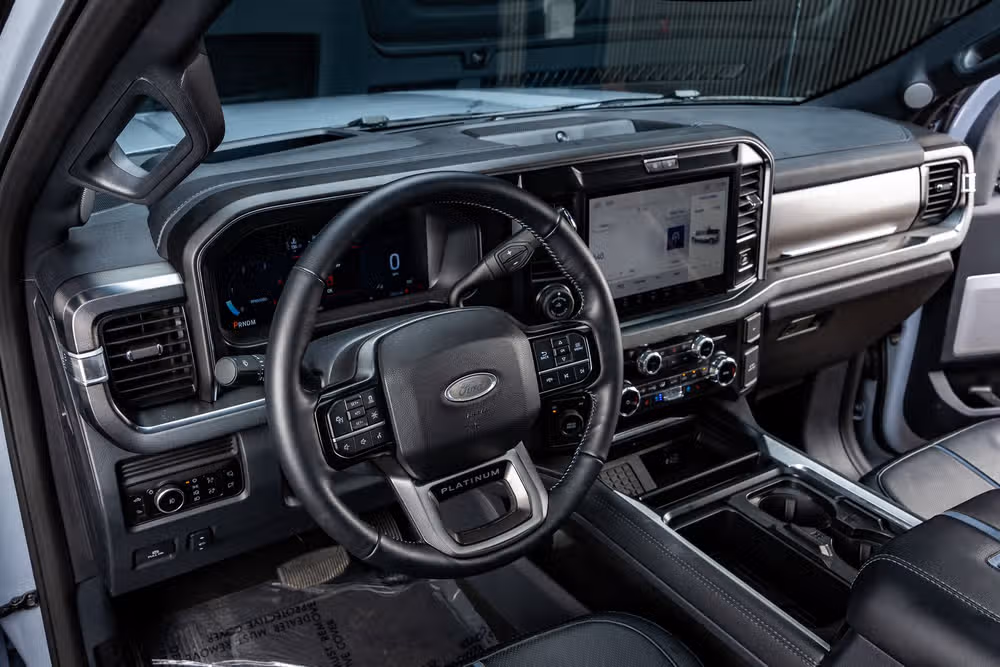 2026 Ford F-350 Super Duty Platinum Crew Cab Image 17