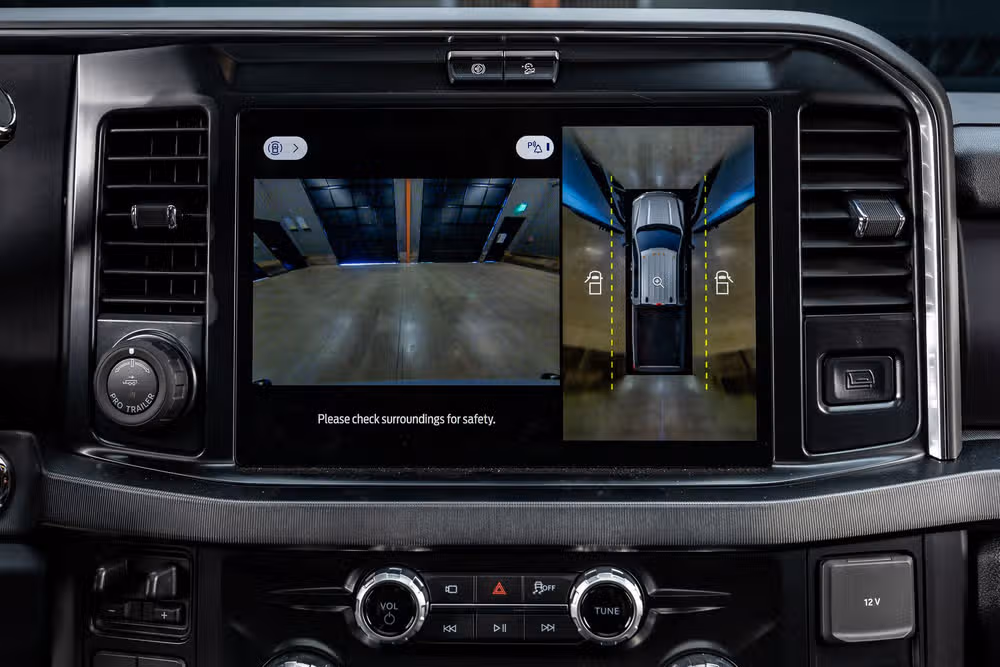2026 Ford F-350 Super Duty Platinum Crew Cab Image 25