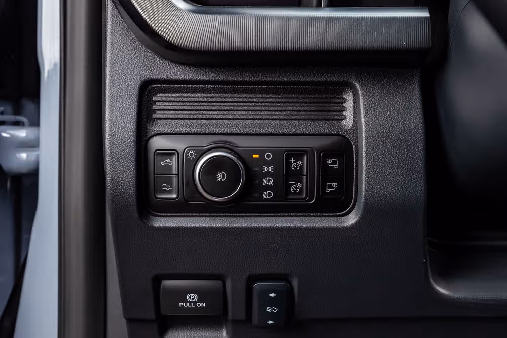 2026 Ford F-350 Super Duty Platinum Crew Cab Image 22