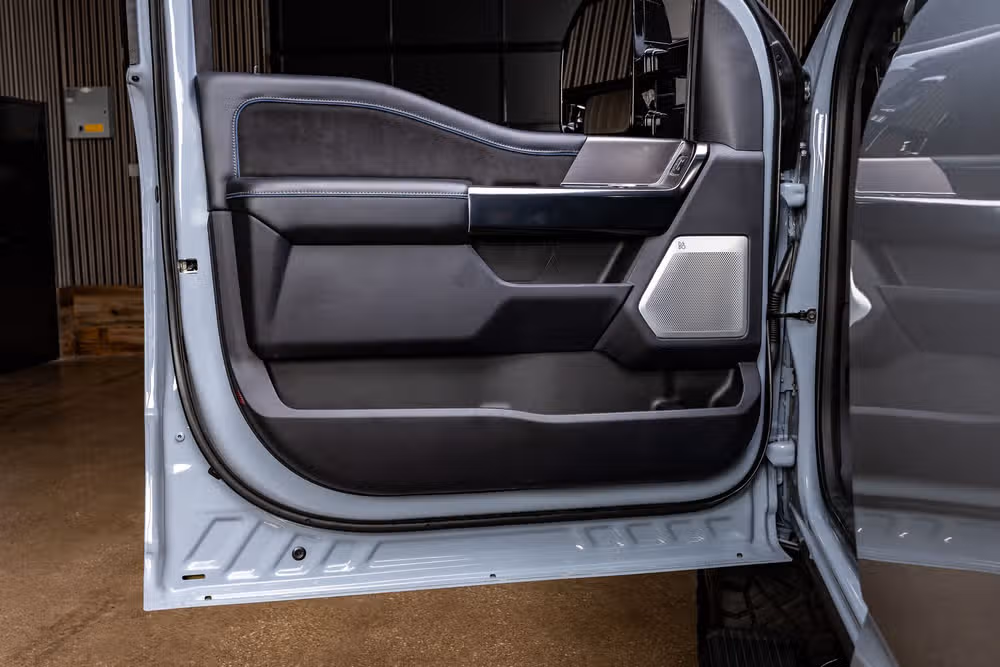 2026 Ford F-350 Super Duty Platinum Crew Cab Image 35