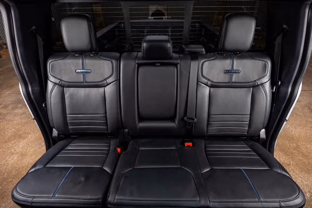 2026 Ford F-350 Super Duty Platinum Crew Cab Image 34