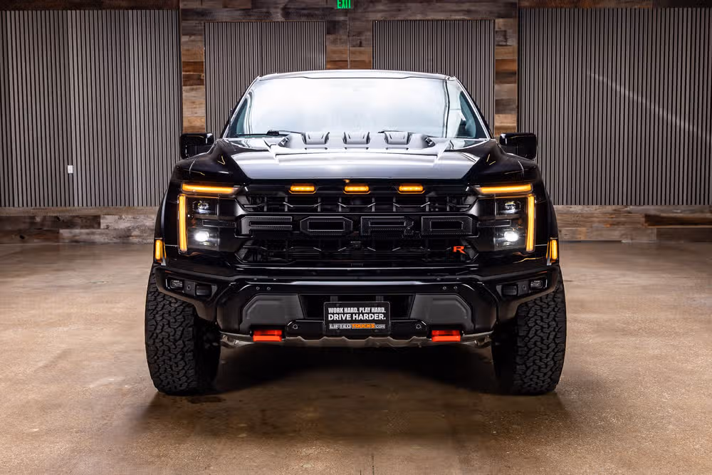 2025 Ford F-150 Raptor R SuperCrew Image 2