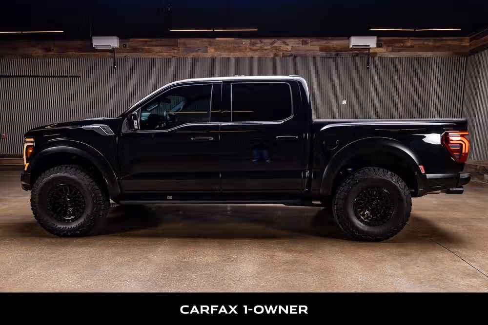 2025 Ford F-150 Raptor R SuperCrew Image 5