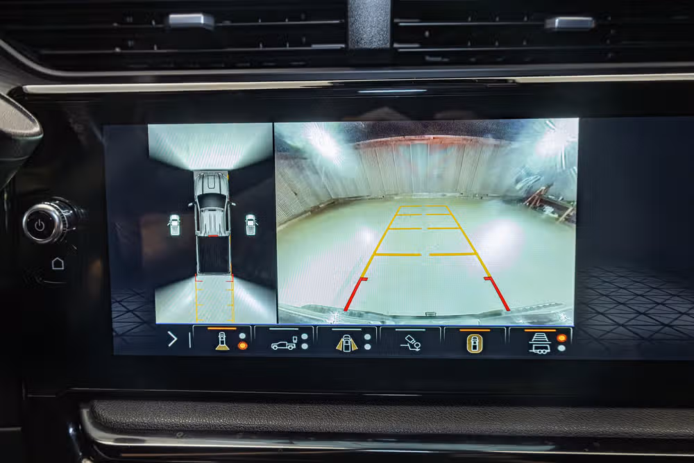 2024 GMC Sierra 2500HD AT4 Crew Cab Image 22