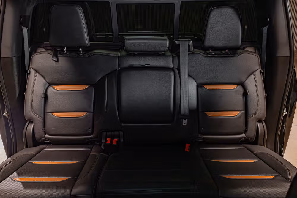 2024 GMC Sierra 2500HD AT4 Crew Cab Image 28