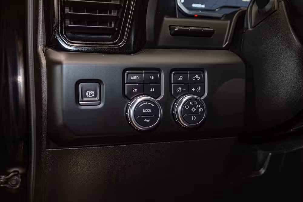 2024 GMC Sierra 2500HD AT4 Crew Cab Image 20