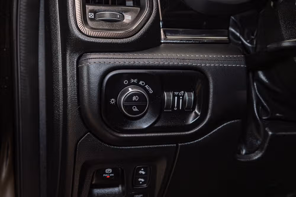 2025 Ram 1500 RHO Crew Cab Image 17