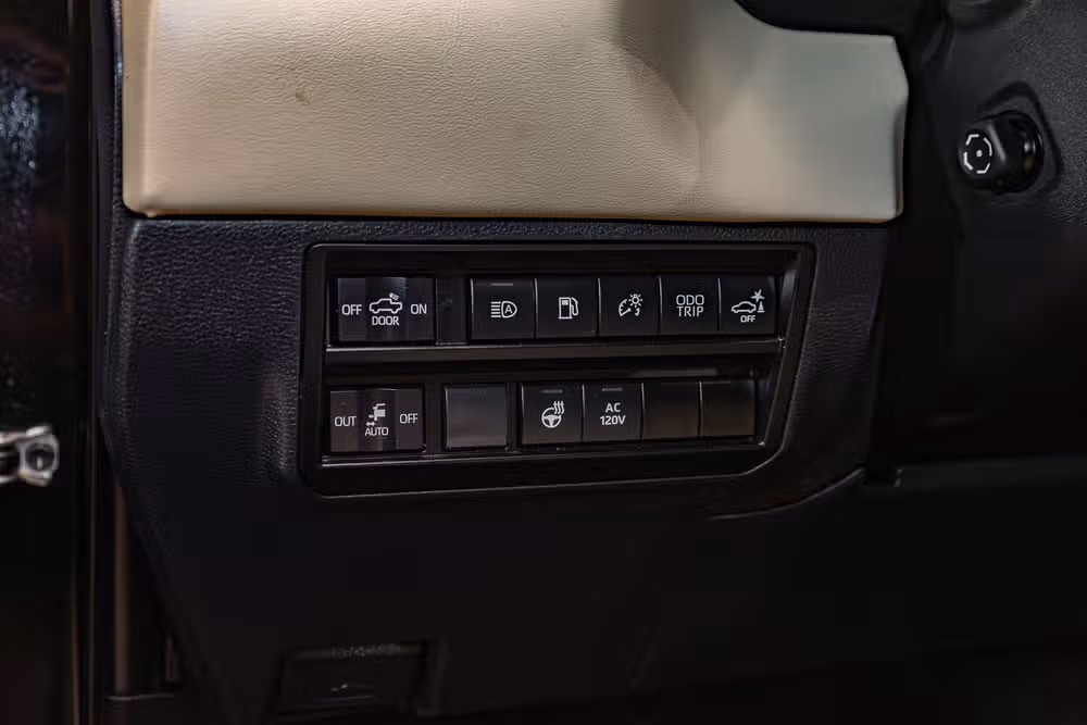 2024 Toyota Tundra 1794 Edition HV CrewMax Image 20