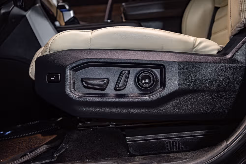 2024 Toyota Tundra 1794 Edition HV CrewMax Image 25