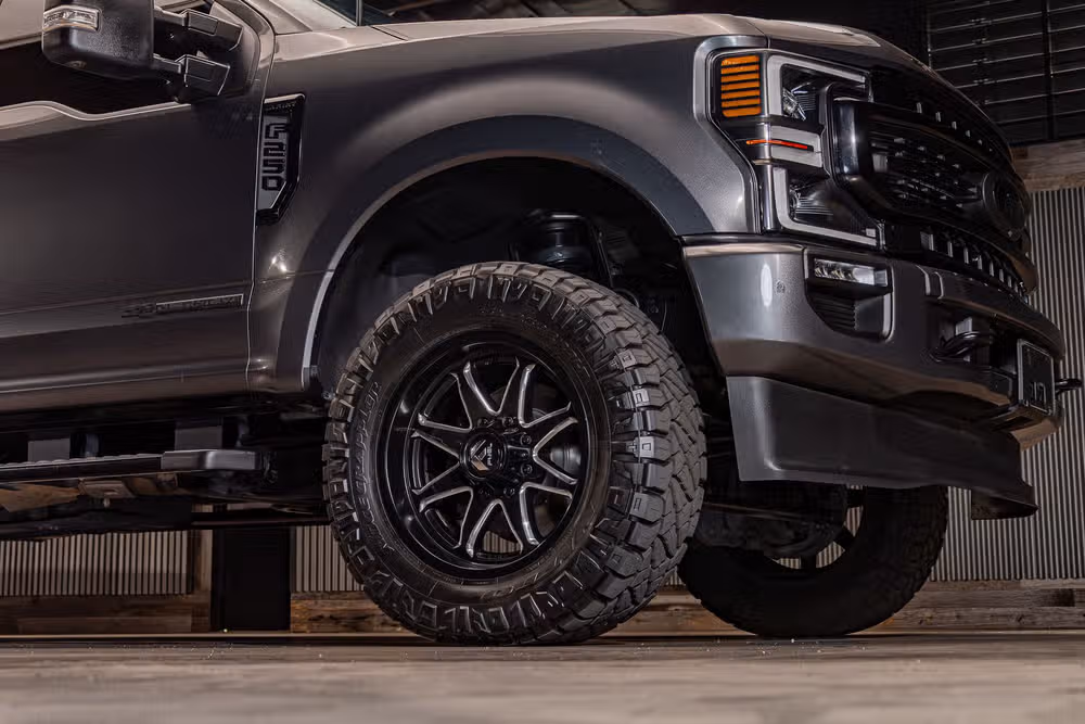 2020 Ford F-250 Super Duty Lariat Crew Cab Image 11
