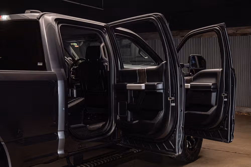 2020 Ford F-250 Super Duty Lariat Crew Cab Image 30