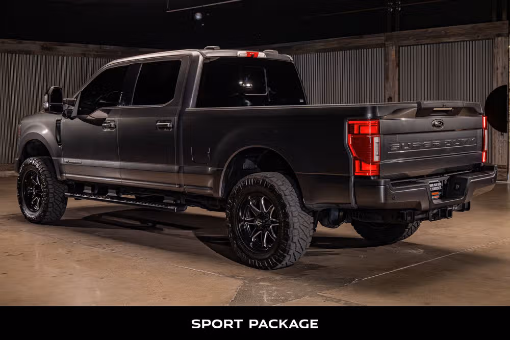 2020 Ford F-250 Super Duty Lariat Crew Cab Image 6