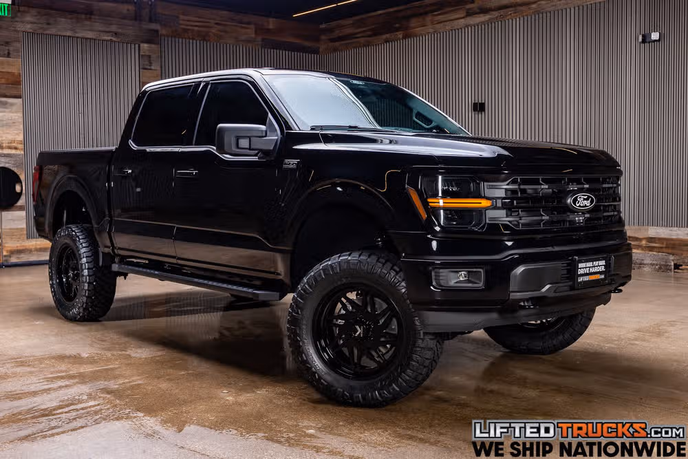 2026 Ford F-150 XLT SuperCrew Image 1