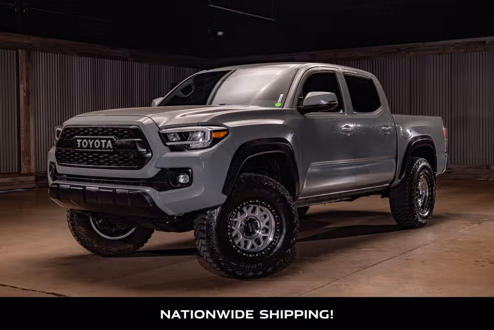 2023 Toyota Tacoma TRD Off-Road Double Cab Image 4