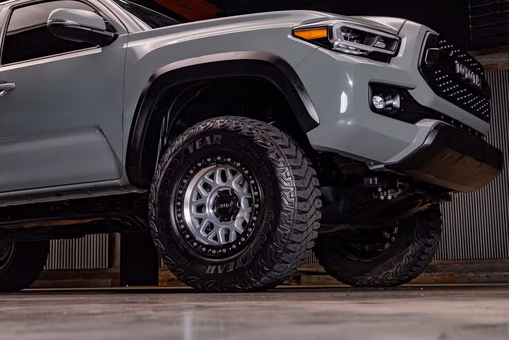 2023 Toyota Tacoma TRD Off-Road Double Cab Image 11