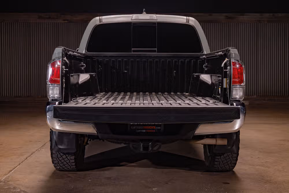 2023 Toyota Tacoma TRD Off-Road Double Cab Image 8