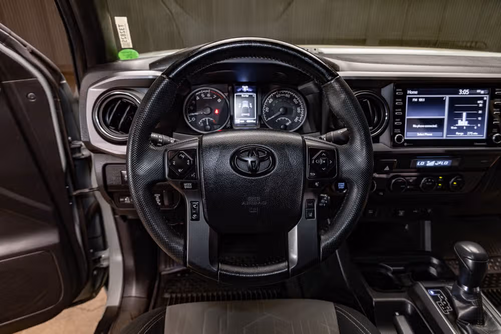 2023 Toyota Tacoma TRD Off-Road Double Cab Image 13