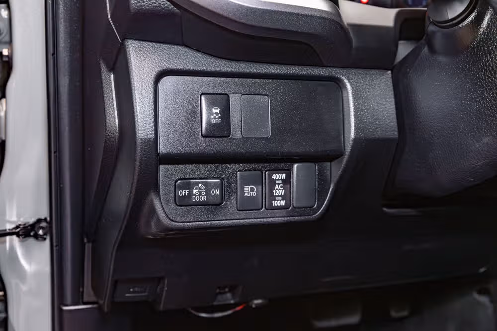 2023 Toyota Tacoma TRD Off-Road Double Cab Image 16