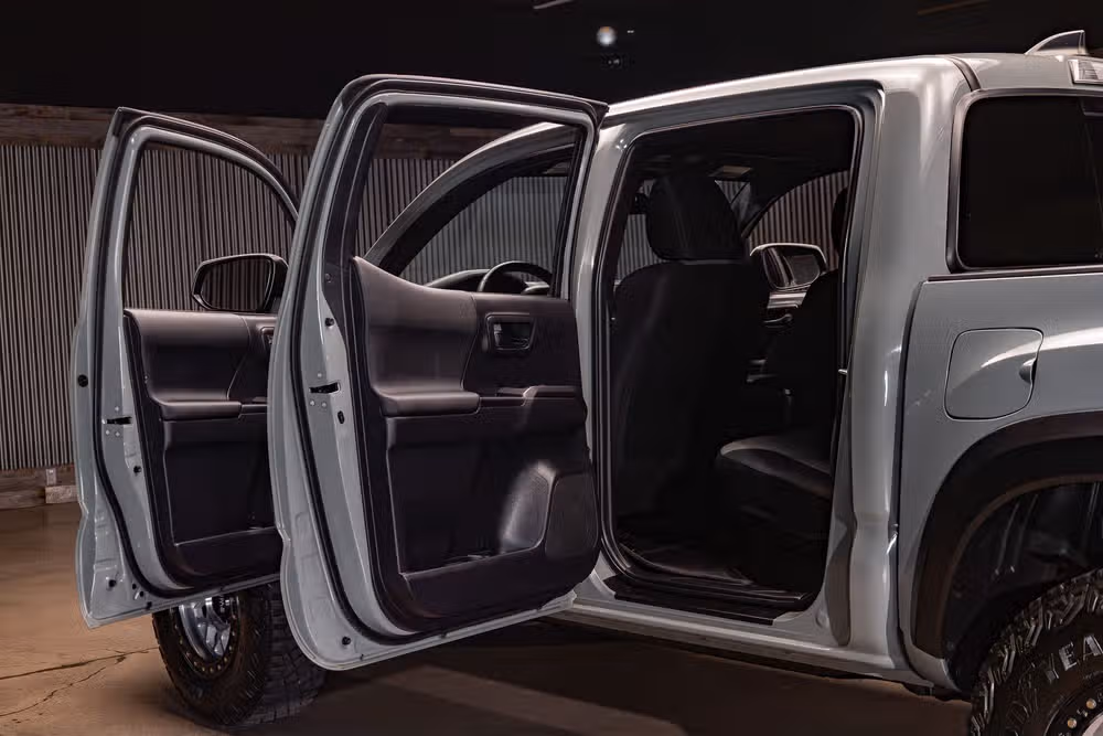 2023 Toyota Tacoma TRD Off-Road Double Cab Image 25