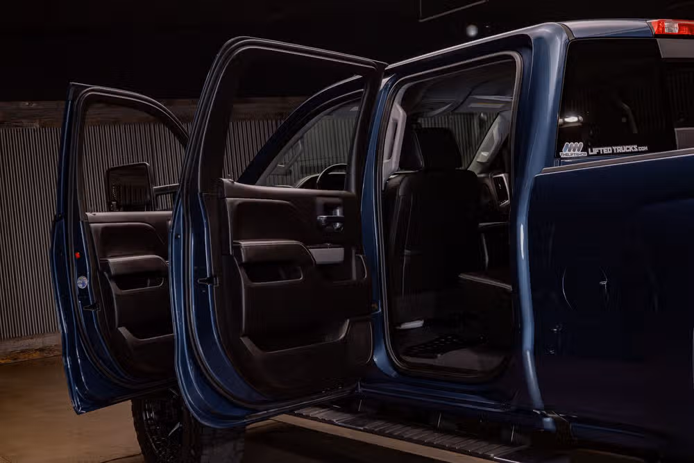 2019 Chevrolet Silverado 2500HD LTZ Crew Cab Image 31