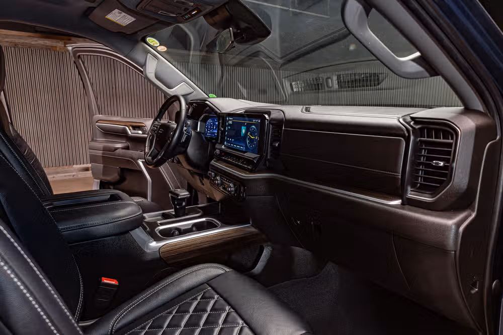 2022 Chevrolet Silverado 1500 RST Crew Cab Image 14