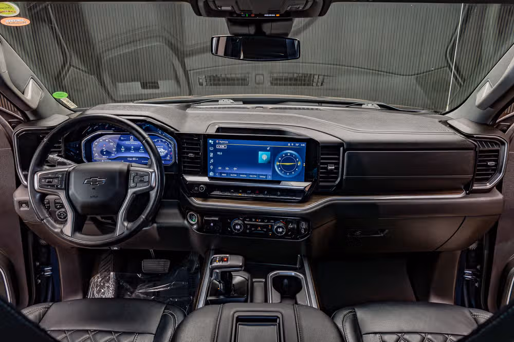 2022 Chevrolet Silverado 1500 RST Crew Cab Image 15