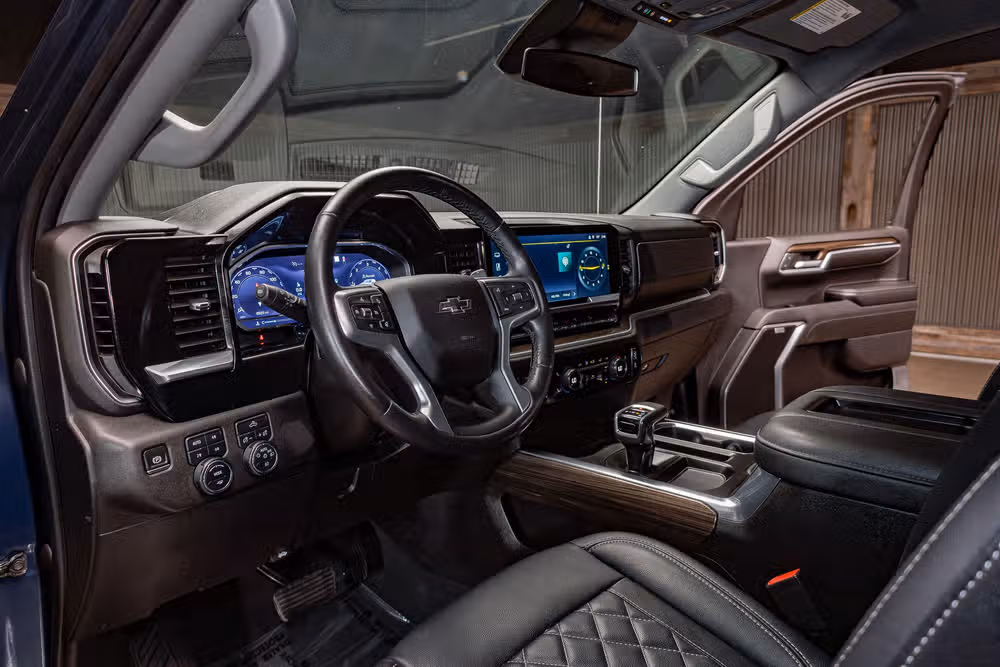 2022 Chevrolet Silverado 1500 RST Crew Cab Image 12