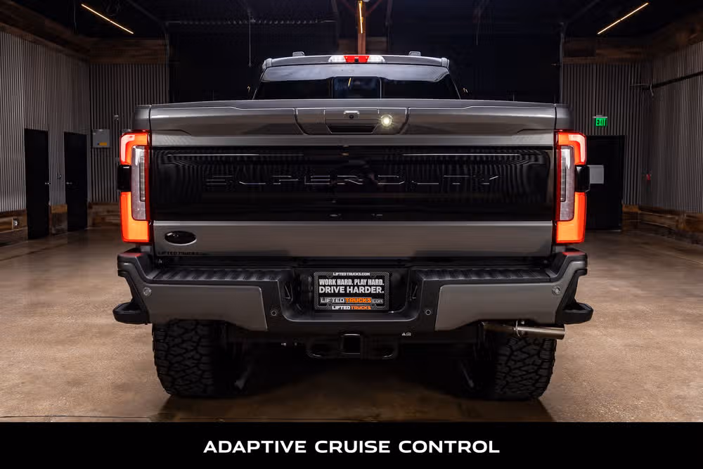 2026 Ford F-250 Super Duty Platinum Crew Cab Image 8