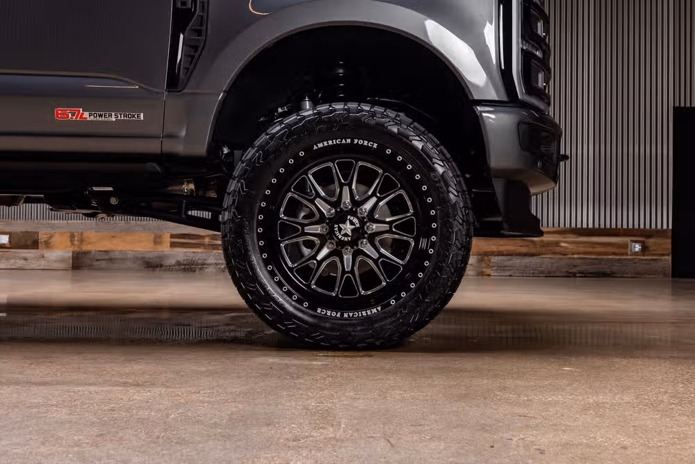 2026 Ford F-250 Super Duty Platinum Crew Cab Image 12
