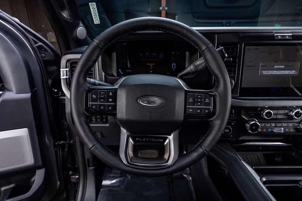 2026 Ford F-250 Super Duty Platinum Crew Cab Image 19