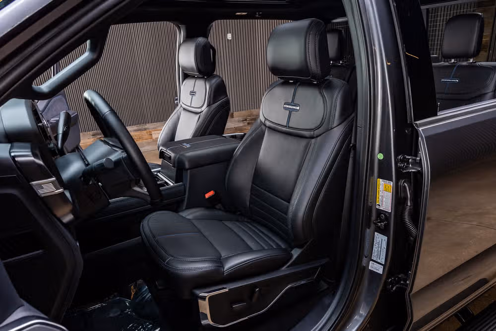 2026 Ford F-250 Super Duty Platinum Crew Cab Image 31