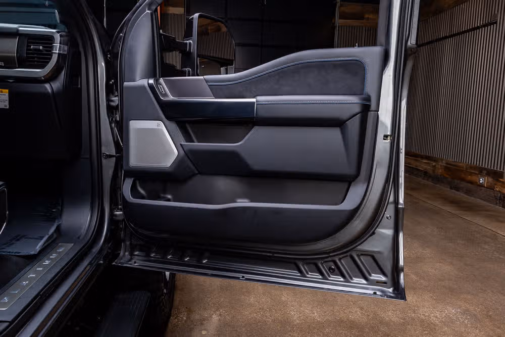 2026 Ford F-250 Super Duty Platinum Crew Cab Image 39