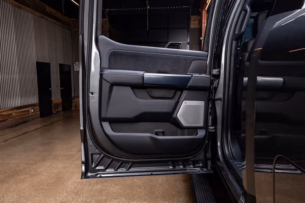 2026 Ford F-250 Super Duty Platinum Crew Cab Image 40