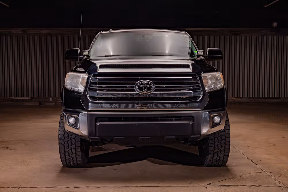 2017 Toyota Tundra SR5 CrewMax Image 2